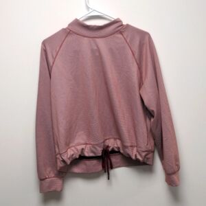 Long sleeve athletic shirt